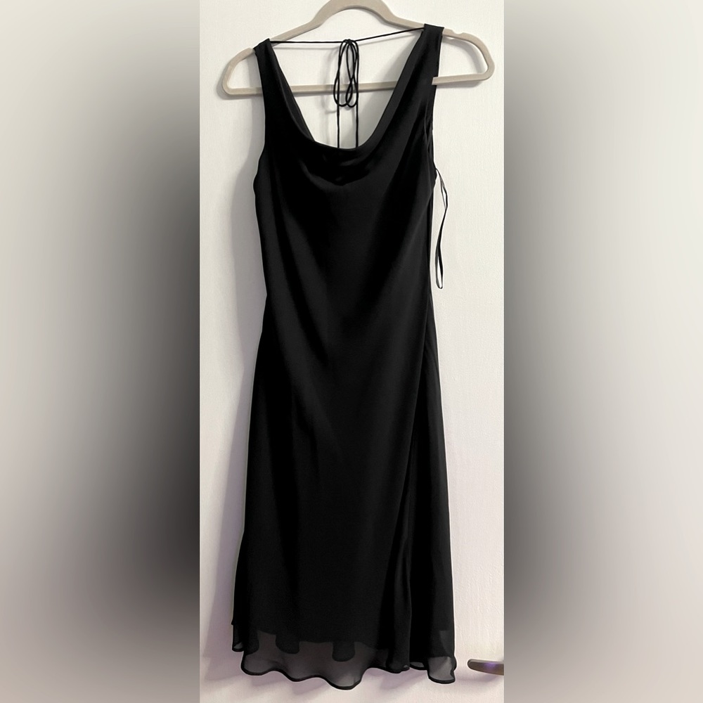 Perfect for an evening out in the town. Worn 2 times